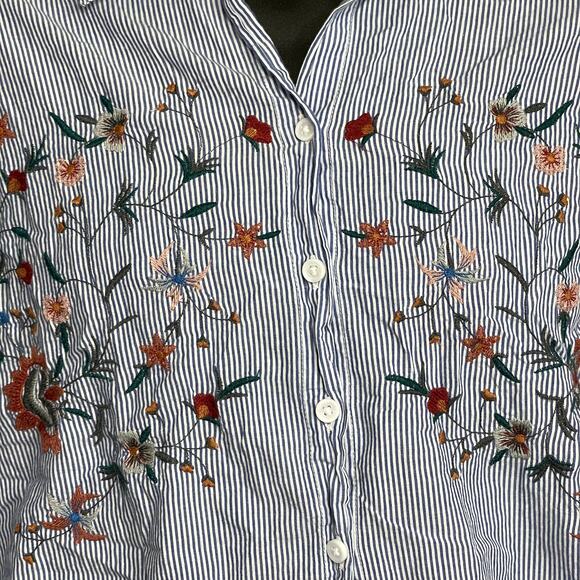 Beach Lunch Lounge Women M Button Up Shirt Floral Striped Long Sleeve Blue - Picture 2 of 6